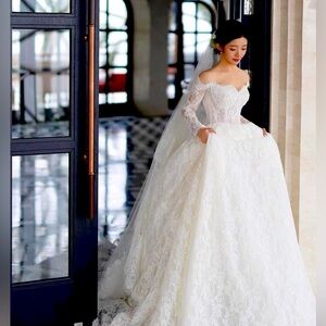 Lace ball gown new wedding dress